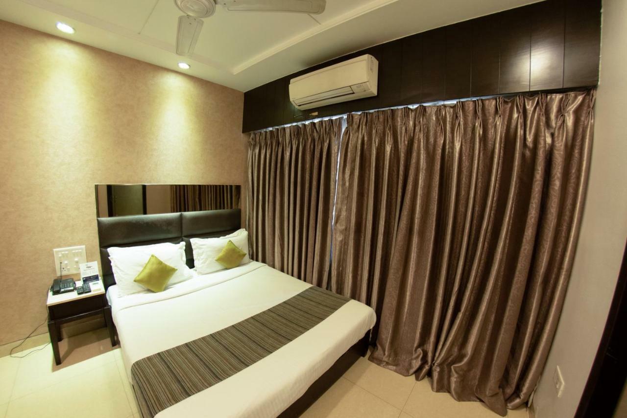 Hotel Manama Mumbai Exterior foto