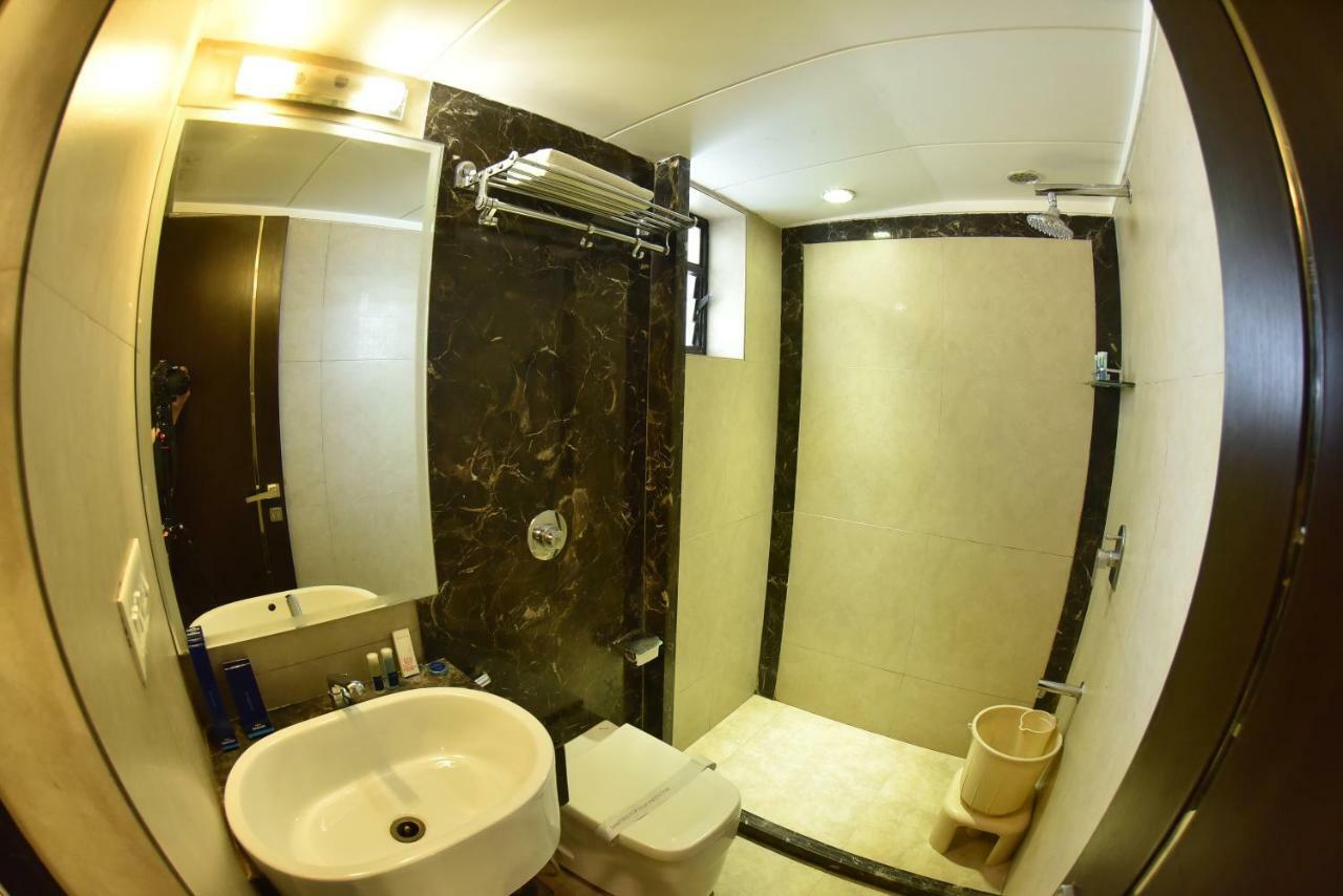 Hotel Manama Mumbai Exterior foto